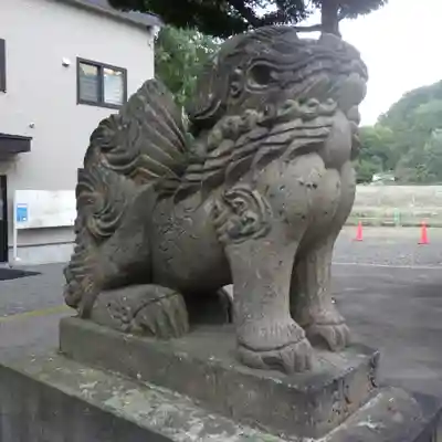 石山神社の狛犬