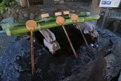 伊勢山皇大神宮の手水舎