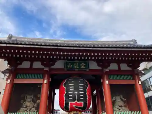 浅草寺の山門