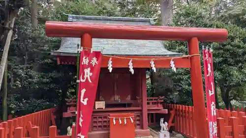 丸山稲荷社（鶴岡八幡宮）の鳥居