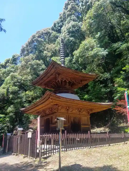 日龍峯寺(高澤観音)(美濃清水)の{uncategorized: "未分類", other: "その他", undefined: "問題あり", building: "その他建物", grave: "お墓", sacred_gate: "鳥居", guardian: "狛犬", statue: "像", buddha: "仏像", history: "歴史", nature: "自然", garden: "庭園", animal: "動物", pagoda: "塔", temizu: "手水舎", mountain_gate: "山門・神門", sanctuary: "本殿・本堂", subordinate: "末社・摂社", art: "芸術", scenery: "景色", jizo: "地蔵", ema: "絵馬", goshuin: "御朱印", omikuji: "おみくじ", items: "授与品その他", amulet: "お守り", goshuincho: "御朱印帳", eats: "食事", festival: "お祭り", votive_dance: "神楽", shichigosan: "七五三参", wedding: "結婚式", experience: "体験その他", initially: "初詣", around: "周辺", anti_infection: "感染症対策"}