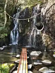 玉簾神社の庭園