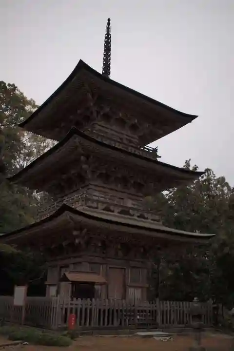 岩殿山安楽寺(吉見観音)の塔