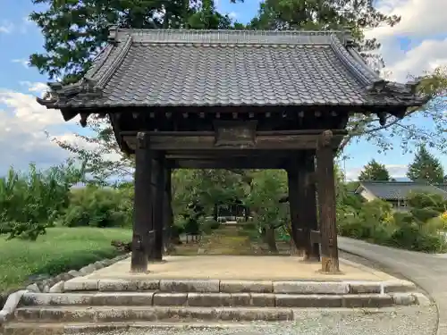 清白寺の山門