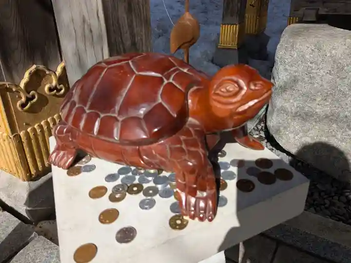 彌彦神社 (伊夜日子神社)の像