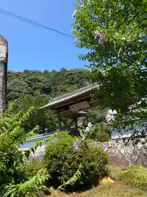 満願寺の山門・神門
