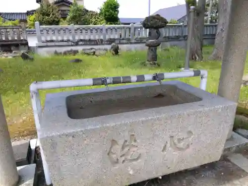 神度神社の{uncategorized: "未分類", other: "その他", undefined: "問題あり", building: "その他建物", grave: "お墓", sacred_gate: "鳥居", guardian: "狛犬", statue: "像", buddha: "仏像", history: "歴史", nature: "自然", garden: "庭園", animal: "動物", pagoda: "塔", temizu: "手水舎", mountain_gate: "山門・神門", sanctuary: "本殿・本堂", subordinate: "末社・摂社", art: "芸術", scenery: "景色", jizo: "地蔵", ema: "絵馬", goshuin: "御朱印", omikuji: "おみくじ", items: "授与品その他", amulet: "お守り", goshuincho: "御朱印帳", eats: "食事", festival: "お祭り", votive_dance: "神楽", shichigosan: "七五三参", wedding: "結婚式", experience: "体験その他", initially: "初詣", around: "周辺", anti_infection: "感染症対策"}
