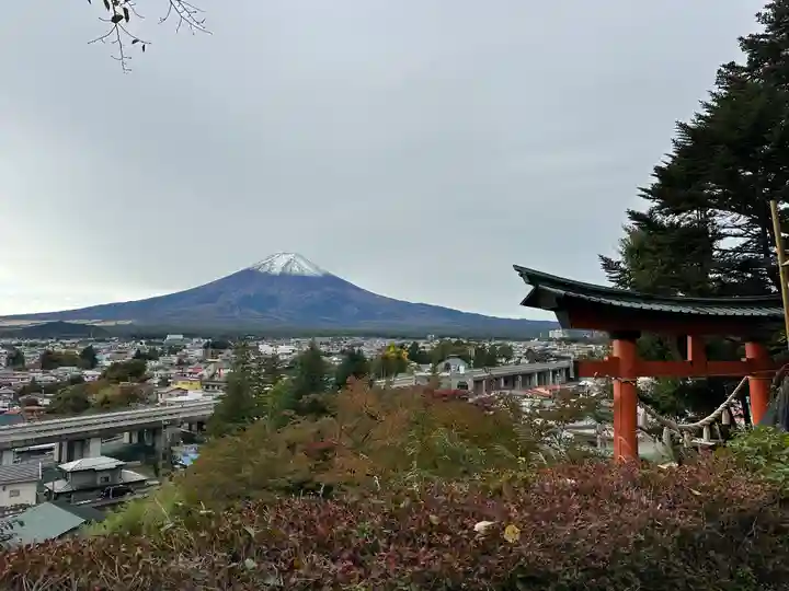 新倉富士浅間神社(山梨県)