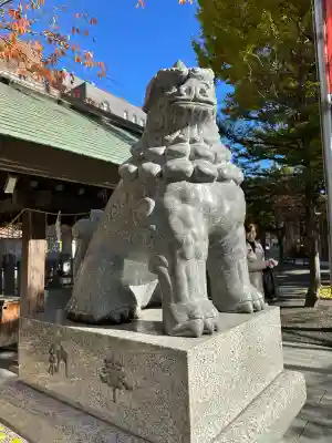 北海道神宮頓宮の狛犬
