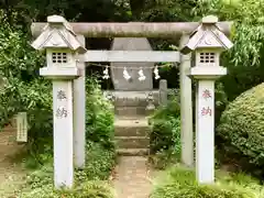 新倉氷川八幡神社の末社