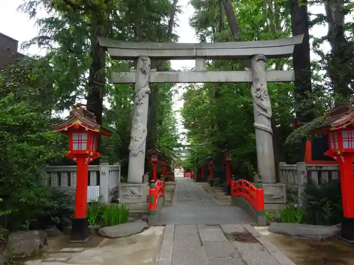 馬橋稲荷神社の鳥居