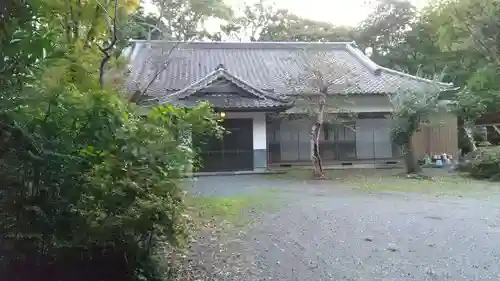 鏡泉院の本殿・本堂