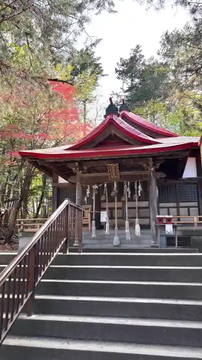 札幌伏見稲荷神社の{uncategorized: "未分類", other: "その他", undefined: "問題あり", building: "その他建物", grave: "お墓", sacred_gate: "鳥居", guardian: "狛犬", statue: "像", buddha: "仏像", history: "歴史", nature: "自然", garden: "庭園", animal: "動物", pagoda: "塔", temizu: "手水舎", mountain_gate: "山門・神門", sanctuary: "本殿・本堂", subordinate: "末社・摂社", art: "芸術", scenery: "景色", jizo: "地蔵", ema: "絵馬", goshuin: "御朱印", omikuji: "おみくじ", items: "授与品その他", amulet: "お守り", goshuincho: "御朱印帳", eats: "食事", festival: "お祭り", votive_dance: "神楽", shichigosan: "七五三参", wedding: "結婚式", experience: "体験その他", initially: "初詣", around: "周辺", anti_infection: "感染症対策"}