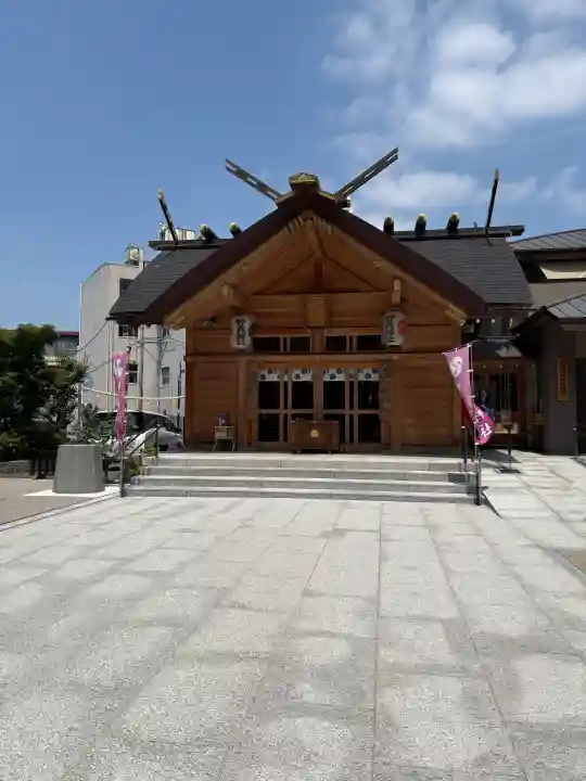 駒込妙義神社の{uncategorized: "未分類", other: "その他", undefined: "問題あり", building: "その他建物", grave: "お墓", sacred_gate: "鳥居", guardian: "狛犬", statue: "像", buddha: "仏像", history: "歴史", nature: "自然", garden: "庭園", animal: "動物", pagoda: "塔", temizu: "手水舎", mountain_gate: "山門・神門", sanctuary: "本殿・本堂", subordinate: "末社・摂社", art: "芸術", scenery: "景色", jizo: "地蔵", ema: "絵馬", goshuin: "御朱印", omikuji: "おみくじ", items: "授与品その他", amulet: "お守り", goshuincho: "御朱印帳", eats: "食事", festival: "お祭り", votive_dance: "神楽", shichigosan: "七五三参", wedding: "結婚式", experience: "体験その他", initially: "初詣", around: "周辺", anti_infection: "感染症対策"}