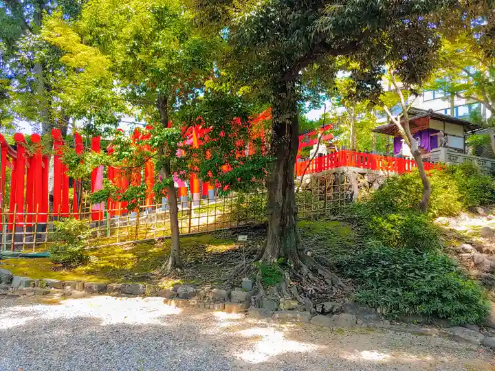 豊彦稲荷社(法王町)のその他建物