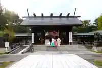 札幌護國神社の山門・神門