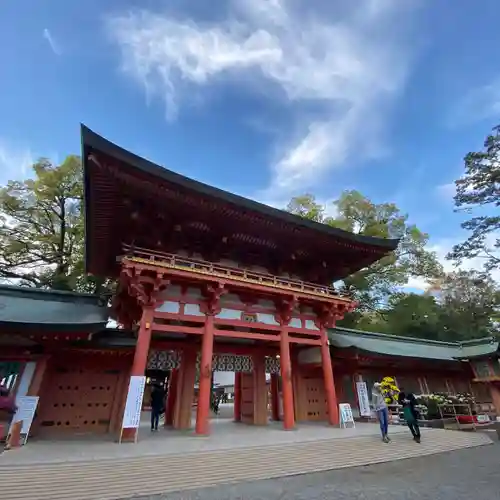 武蔵一宮氷川神社の山門・神門