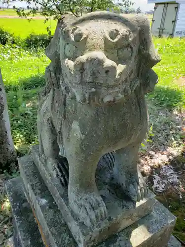 小勢護国神社の狛犬