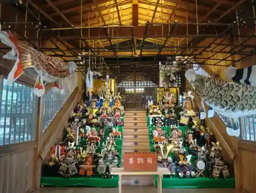 堤治神社の{uncategorized: "未分類", other: "その他", undefined: "問題あり", building: "その他建物", grave: "お墓", sacred_gate: "鳥居", guardian: "狛犬", statue: "像", buddha: "仏像", history: "歴史", nature: "自然", garden: "庭園", animal: "動物", pagoda: "塔", temizu: "手水舎", mountain_gate: "山門・神門", sanctuary: "本殿・本堂", subordinate: "末社・摂社", art: "芸術", scenery: "景色", jizo: "地蔵", ema: "絵馬", goshuin: "御朱印", omikuji: "おみくじ", items: "授与品その他", amulet: "お守り", goshuincho: "御朱印帳", eats: "食事", festival: "お祭り", votive_dance: "神楽", shichigosan: "七五三参", wedding: "結婚式", experience: "体験その他", initially: "初詣", around: "周辺", anti_infection: "感染症対策"}