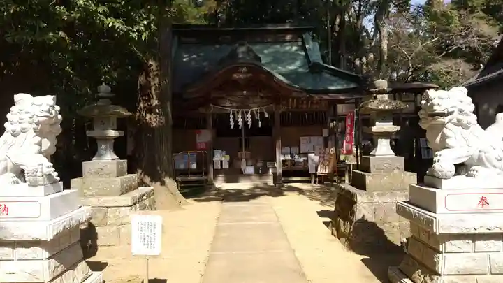 胎安神社の本殿・本堂