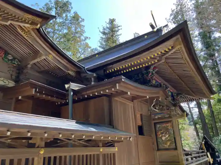 宝登山神社の本殿・本堂