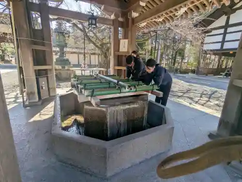 多賀大社の{uncategorized: "未分類", other: "その他", undefined: "問題あり", building: "その他建物", grave: "お墓", sacred_gate: "鳥居", guardian: "狛犬", statue: "像", buddha: "仏像", history: "歴史", nature: "自然", garden: "庭園", animal: "動物", pagoda: "塔", temizu: "手水舎", mountain_gate: "山門・神門", sanctuary: "本殿・本堂", subordinate: "末社・摂社", art: "芸術", scenery: "景色", jizo: "地蔵", ema: "絵馬", goshuin: "御朱印", omikuji: "おみくじ", items: "授与品その他", amulet: "お守り", goshuincho: "御朱印帳", eats: "食事", festival: "お祭り", votive_dance: "神楽", shichigosan: "七五三参", wedding: "結婚式", experience: "体験その他", initially: "初詣", around: "周辺", anti_infection: "感染症対策"}