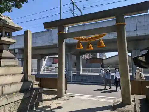 神明社の鳥居