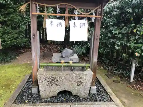 綺原坐健伊那太比賣神社の手水舎