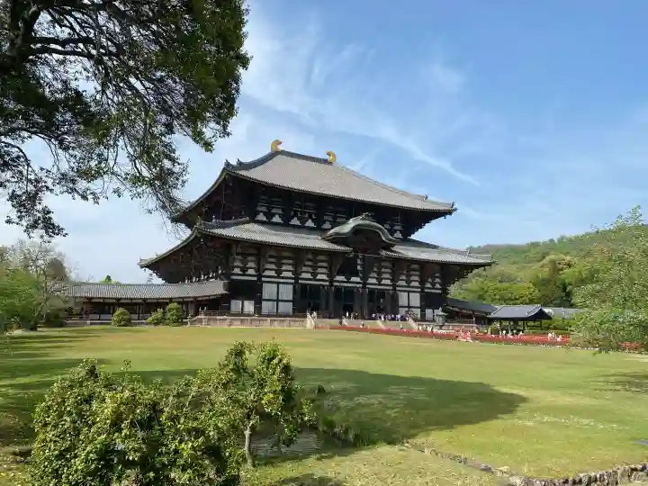 東大寺の{uncategorized: "未分類", other: "その他", undefined: "問題あり", building: "その他建物", grave: "お墓", sacred_gate: "鳥居", guardian: "狛犬", statue: "像", buddha: "仏像", history: "歴史", nature: "自然", garden: "庭園", animal: "動物", pagoda: "塔", temizu: "手水舎", mountain_gate: "山門・神門", sanctuary: "本殿・本堂", subordinate: "末社・摂社", art: "芸術", scenery: "景色", jizo: "地蔵", ema: "絵馬", goshuin: "御朱印", omikuji: "おみくじ", items: "授与品その他", amulet: "お守り", goshuincho: "御朱印帳", eats: "食事", festival: "お祭り", votive_dance: "神楽", shichigosan: "七五三参", wedding: "結婚式", experience: "体験その他", initially: "初詣", around: "周辺", anti_infection: "感染症対策"}
