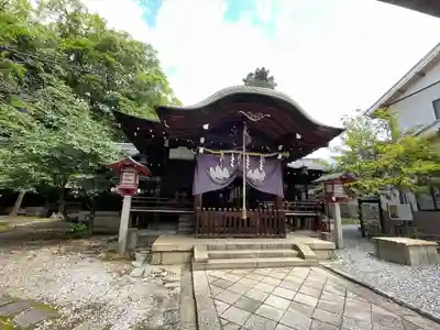 離宮八幡宮の本殿・本堂