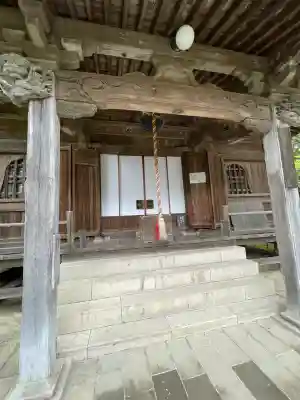 極楽寺（霊鷲山感應院極楽律寺）の本殿・本堂