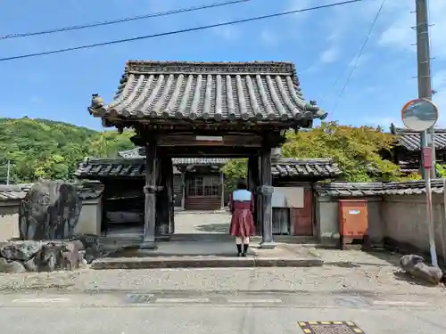 本願寺の山門