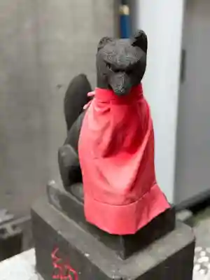 田螺稲荷神社の{uncategorized: "未分類", other: "その他", undefined: "問題あり", building: "その他建物", grave: "お墓", sacred_gate: "鳥居", guardian: "狛犬", statue: "像", buddha: "仏像", history: "歴史", nature: "自然", garden: "庭園", animal: "動物", pagoda: "塔", temizu: "手水舎", mountain_gate: "山門・神門", sanctuary: "本殿・本堂", subordinate: "末社・摂社", art: "芸術", scenery: "景色", jizo: "地蔵", ema: "絵馬", goshuin: "御朱印", omikuji: "おみくじ", items: "授与品その他", amulet: "お守り", goshuincho: "御朱印帳", eats: "食事", festival: "お祭り", votive_dance: "神楽", shichigosan: "七五三参", wedding: "結婚式", experience: "体験その他", initially: "初詣", around: "周辺", anti_infection: "感染症対策"}