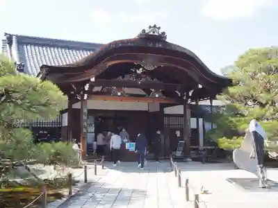 仁和寺の本殿・本堂