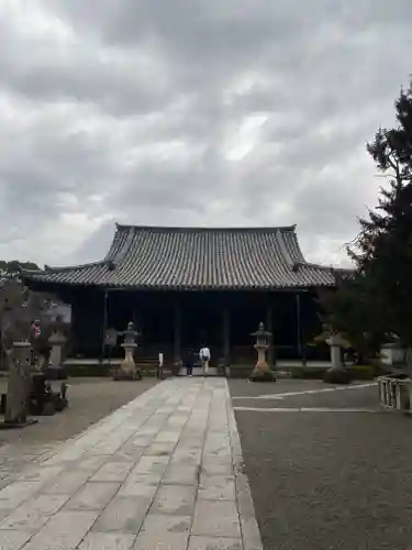 道成寺の本殿・本堂