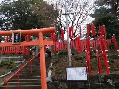 宇賀稲荷神社の鳥居
