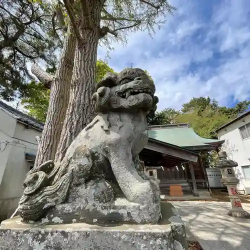 安房神社の狛犬