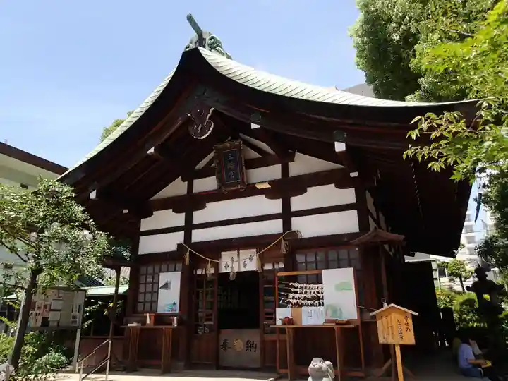三輪神社の本殿・本堂