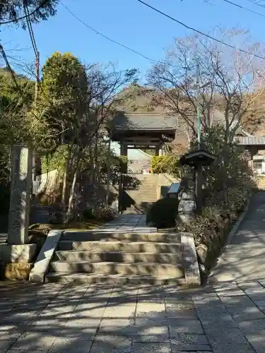 海蔵寺の{uncategorized: "未分類", other: "その他", undefined: "問題あり", building: "その他建物", grave: "お墓", sacred_gate: "鳥居", guardian: "狛犬", statue: "像", buddha: "仏像", history: "歴史", nature: "自然", garden: "庭園", animal: "動物", pagoda: "塔", temizu: "手水舎", mountain_gate: "山門・神門", sanctuary: "本殿・本堂", subordinate: "末社・摂社", art: "芸術", scenery: "景色", jizo: "地蔵", ema: "絵馬", goshuin: "御朱印", omikuji: "おみくじ", items: "授与品その他", amulet: "お守り", goshuincho: "御朱印帳", eats: "食事", festival: "お祭り", votive_dance: "神楽", shichigosan: "七五三参", wedding: "結婚式", experience: "体験その他", initially: "初詣", around: "周辺", anti_infection: "感染症対策"}