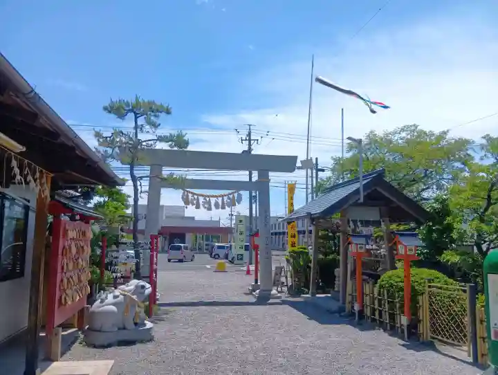 尾張猿田彦神社の{uncategorized: "未分類", other: "その他", undefined: "問題あり", building: "その他建物", grave: "お墓", sacred_gate: "鳥居", guardian: "狛犬", statue: "像", buddha: "仏像", history: "歴史", nature: "自然", garden: "庭園", animal: "動物", pagoda: "塔", temizu: "手水舎", mountain_gate: "山門・神門", sanctuary: "本殿・本堂", subordinate: "末社・摂社", art: "芸術", scenery: "景色", jizo: "地蔵", ema: "絵馬", goshuin: "御朱印", omikuji: "おみくじ", items: "授与品その他", amulet: "お守り", goshuincho: "御朱印帳", eats: "食事", festival: "お祭り", votive_dance: "神楽", shichigosan: "七五三参", wedding: "結婚式", experience: "体験その他", initially: "初詣", around: "周辺", anti_infection: "感染症対策"}