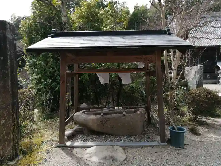 宝厳寺の手水舎