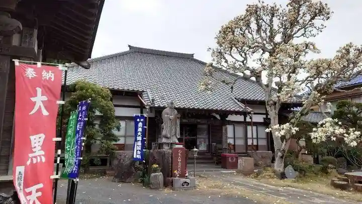 長泉寺の本殿・本堂