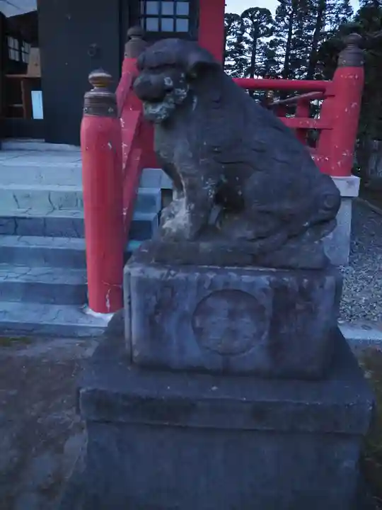 稲荷神社の狛犬