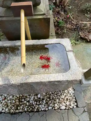 横浜御嶽神社の手水舎
