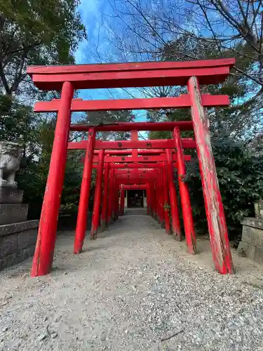 高山神社の{uncategorized: "未分類", other: "その他", undefined: "問題あり", building: "その他建物", grave: "お墓", sacred_gate: "鳥居", guardian: "狛犬", statue: "像", buddha: "仏像", history: "歴史", nature: "自然", garden: "庭園", animal: "動物", pagoda: "塔", temizu: "手水舎", mountain_gate: "山門・神門", sanctuary: "本殿・本堂", subordinate: "末社・摂社", art: "芸術", scenery: "景色", jizo: "地蔵", ema: "絵馬", goshuin: "御朱印", omikuji: "おみくじ", items: "授与品その他", amulet: "お守り", goshuincho: "御朱印帳", eats: "食事", festival: "お祭り", votive_dance: "神楽", shichigosan: "七五三参", wedding: "結婚式", experience: "体験その他", initially: "初詣", around: "周辺", anti_infection: "感染症対策"}