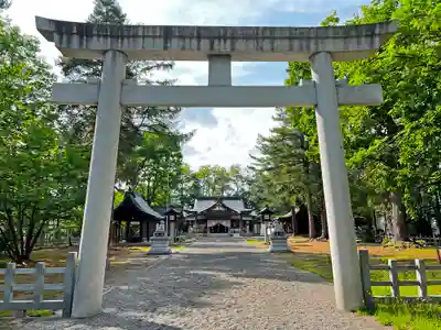 鷹栖神社の鳥居