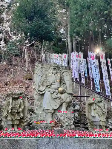 英彦山神宮の{uncategorized: "未分類", other: "その他", undefined: "問題あり", building: "その他建物", grave: "お墓", sacred_gate: "鳥居", guardian: "狛犬", statue: "像", buddha: "仏像", history: "歴史", nature: "自然", garden: "庭園", animal: "動物", pagoda: "塔", temizu: "手水舎", mountain_gate: "山門・神門", sanctuary: "本殿・本堂", subordinate: "末社・摂社", art: "芸術", scenery: "景色", jizo: "地蔵", ema: "絵馬", goshuin: "御朱印", omikuji: "おみくじ", items: "授与品その他", amulet: "お守り", goshuincho: "御朱印帳", eats: "食事", festival: "お祭り", votive_dance: "神楽", shichigosan: "七五三参", wedding: "結婚式", experience: "体験その他", initially: "初詣", around: "周辺", anti_infection: "感染症対策"}