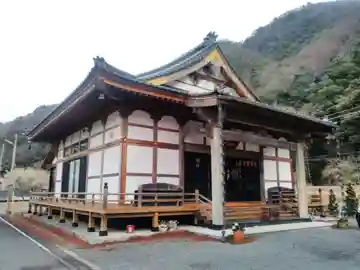 妙法寺の本殿・本堂