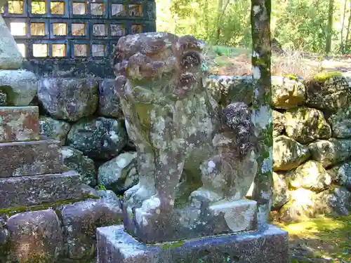 矢作神社の狛犬