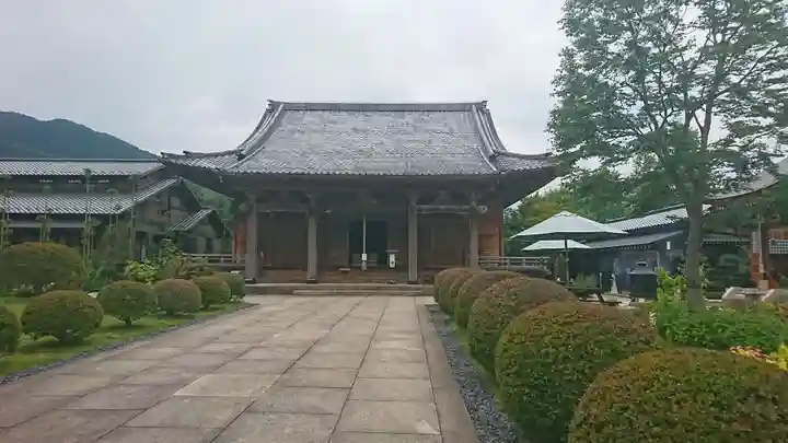 慈眼寺の本殿・本堂